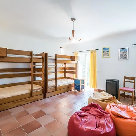 Quinta Da Caldeira - Com Piscina A 5 Minutos A Pé Da Villa