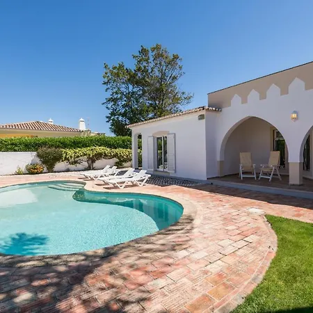 Quinta Da Caldeira - Com Piscina A 5 Minutos A Pé Da